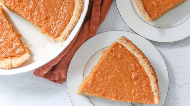 sweet potato pie slices