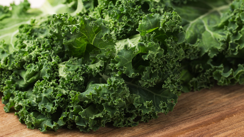 curly leaf kale on cutting board