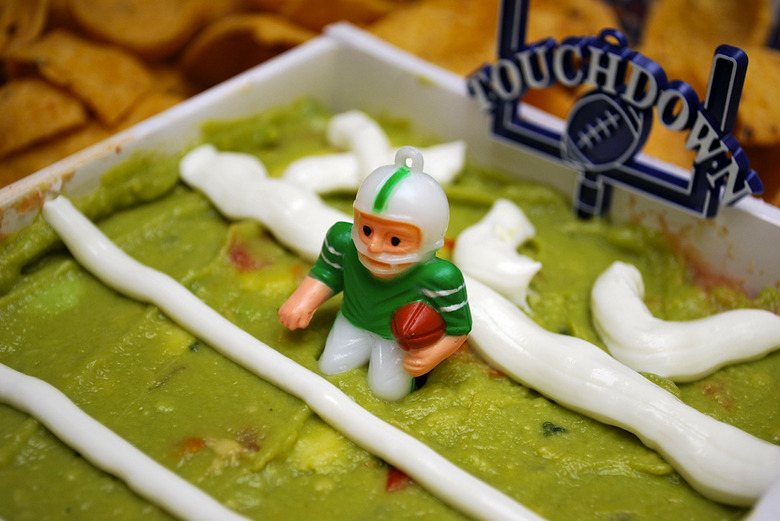 He fakes, he spins to the left, he's thigh-deep in guacamole!