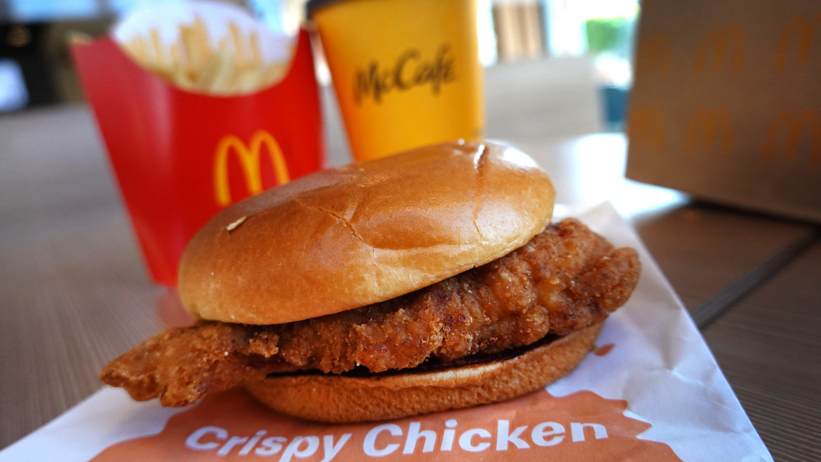 <a href="https://www.foodrepublic.com/2230786/mcdonalds-chicken-quality/" target="_blank">Does McDonald’s Have High Quality Chicken?</a>