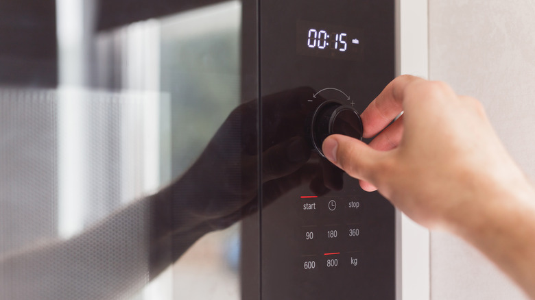 hand setting microwave cook time