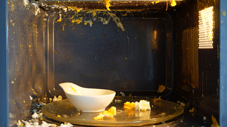 egg explosion in microwave
