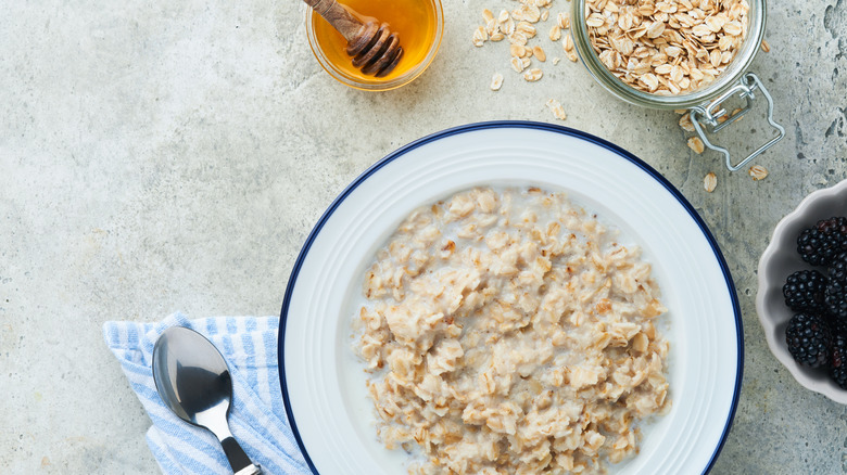 oatmeal in bowl
