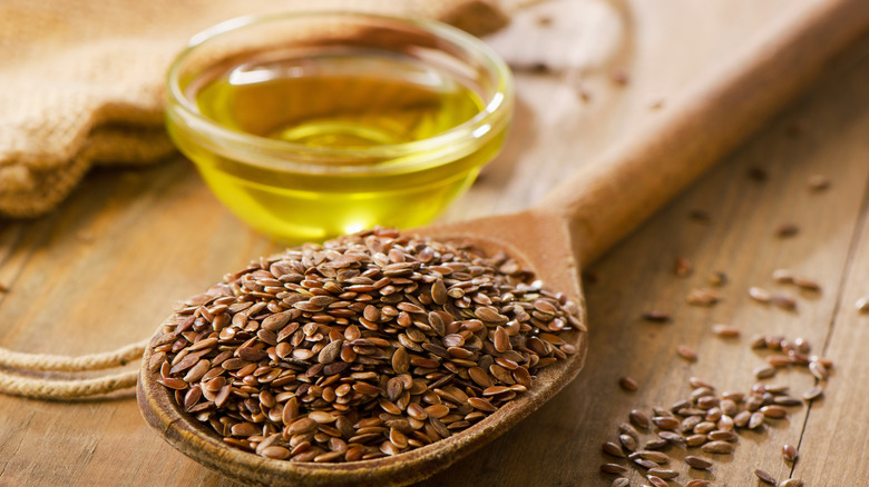 Flaxseeds and flaxseed oil