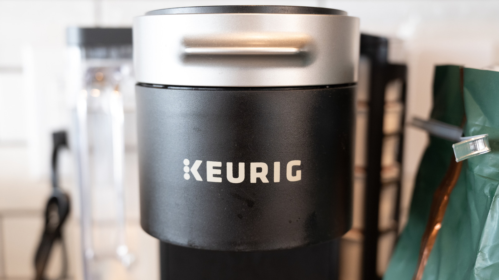 <a href="https://www.foodrepublic.com/2131032/how-to-prevent-moldy-keurig/" target="_blank">Moldy Keurig? These Parts Should Be Cleaned Weekly</a>
