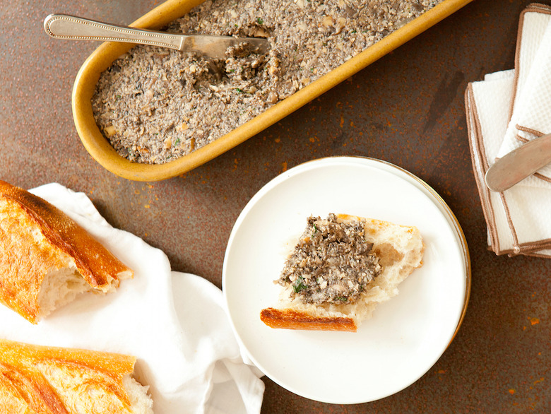 Mushroom Pâté Makes A Great Vegetarian Nosh