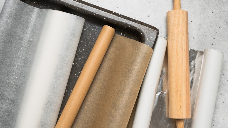 Parchment Paper vs. Aluminum Foil: When to Use Each