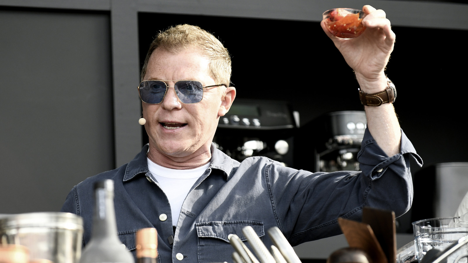 Not Butter Or Canola Oil: The Fat Bobby Flay Recommends For Cooking Ribeye Steak