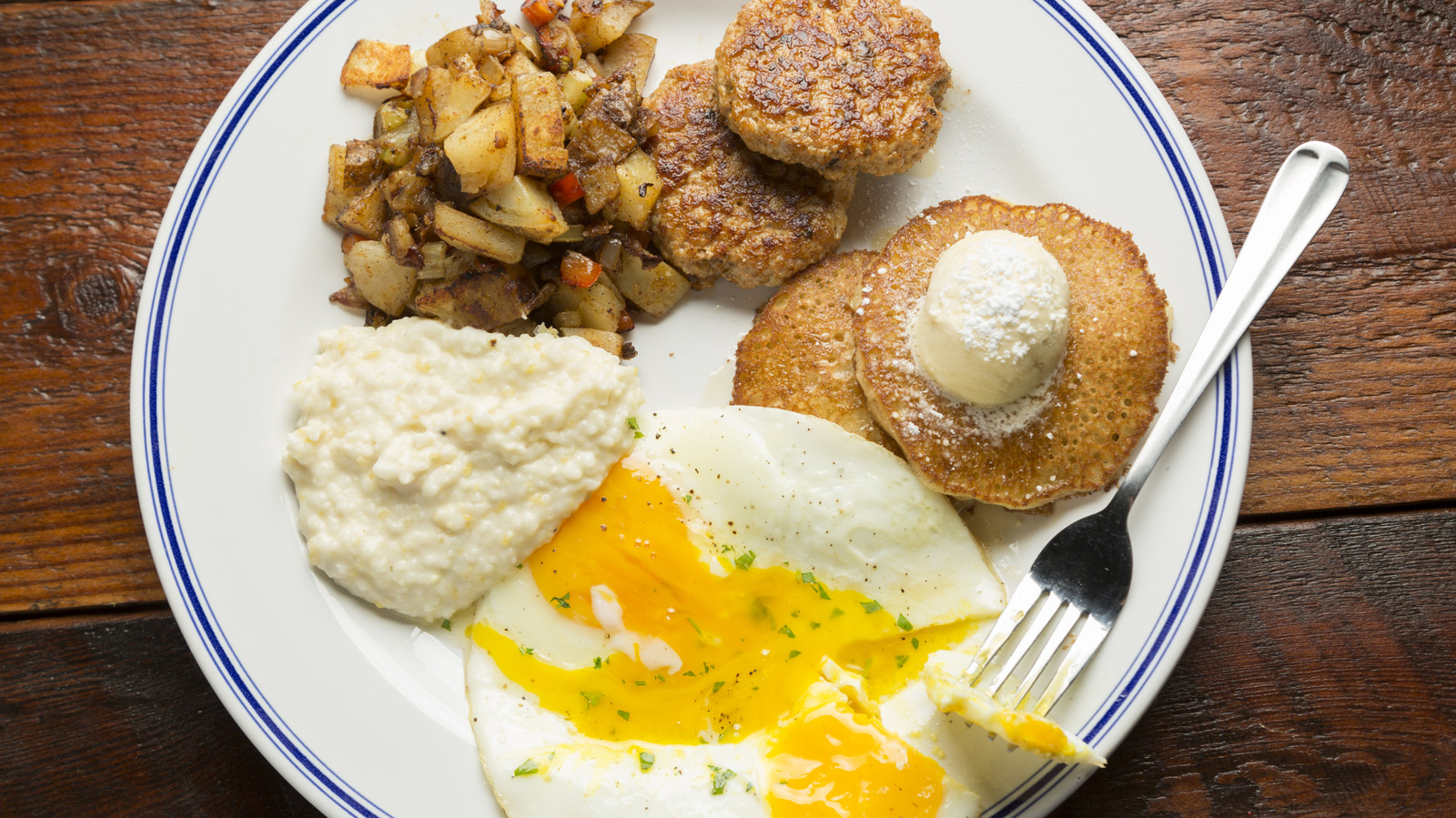 <a href="https://www.foodrepublic.com/2073481/oatmeal-vs-grits-breakfast-more-protein/" target="_blank">Oatmeal Vs Grits: Which Breakfast Food Packs More Protein?</a>