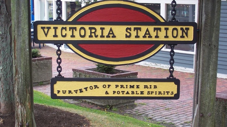 A Victoria Station sign