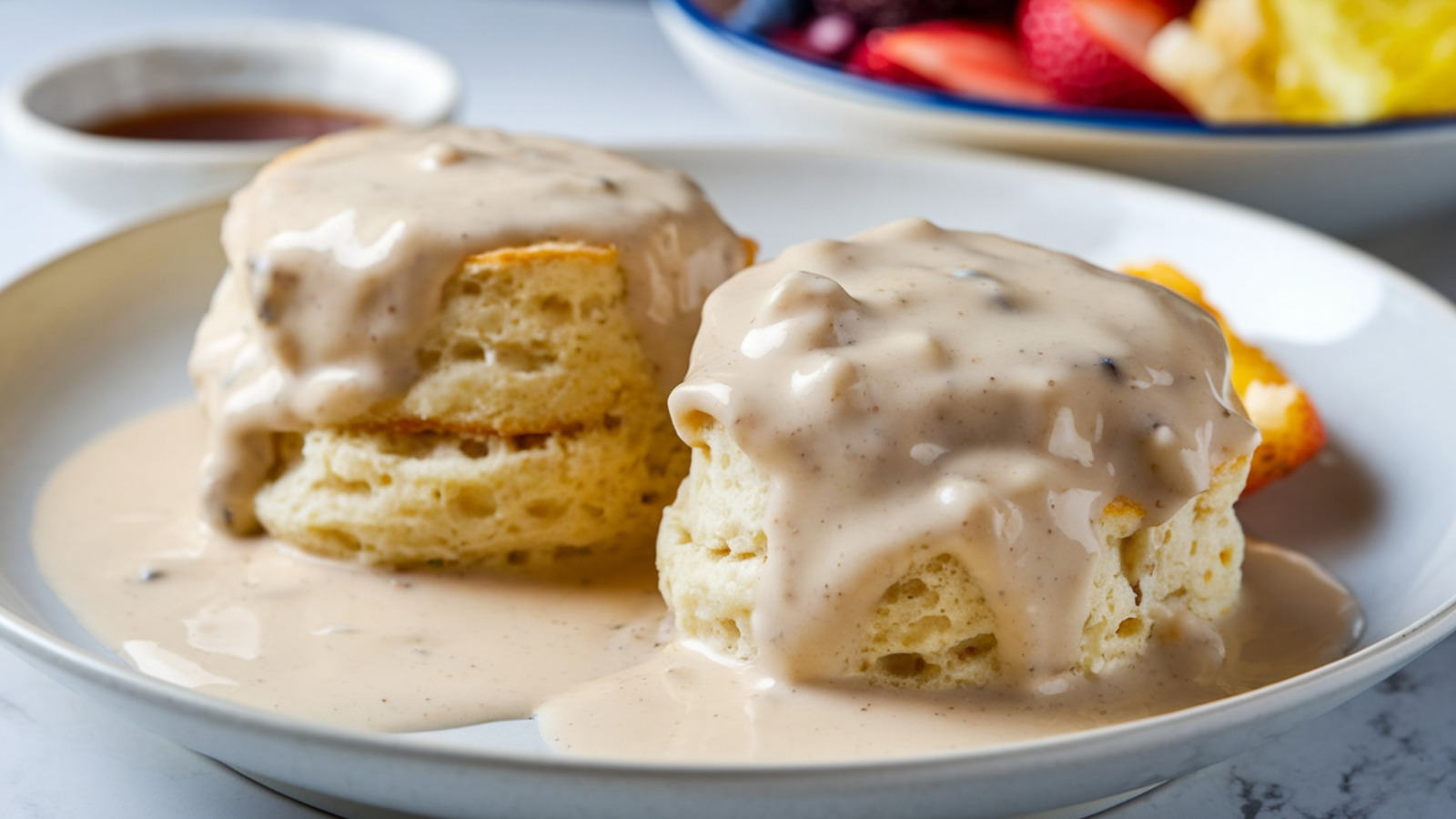 <a href="https://www.foodrepublic.com/2090754/best-biscuits-and-gravy-chain-restaurant-biscuitville/" target="_blank">One Of The Best Biscuits And Gravy You’ll Find At A Chain Restaurant, According To Customers</a>