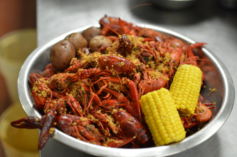 ButterGarlicCrawfish_CajunKitchen_Houston