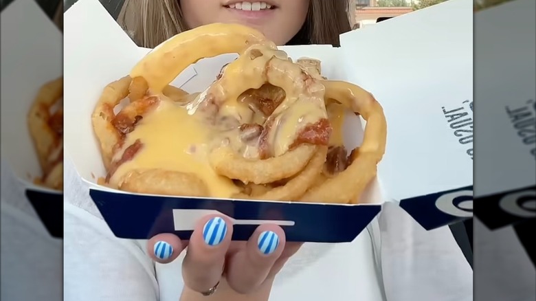 DIY chili cheese onion rings from Culver's.