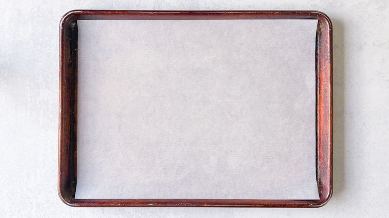 Baking sheet lined with parchment paper