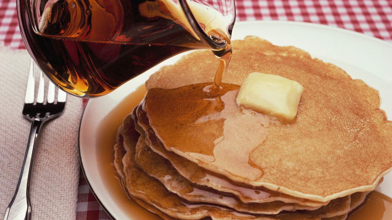 <a href="https://www.foodrepublic.com/1778412/maple-syrup-alternative-three-ingredients/" target="_blank">Out Of Pancake Syrup? Try This 3-Ingredient Alternative</a>