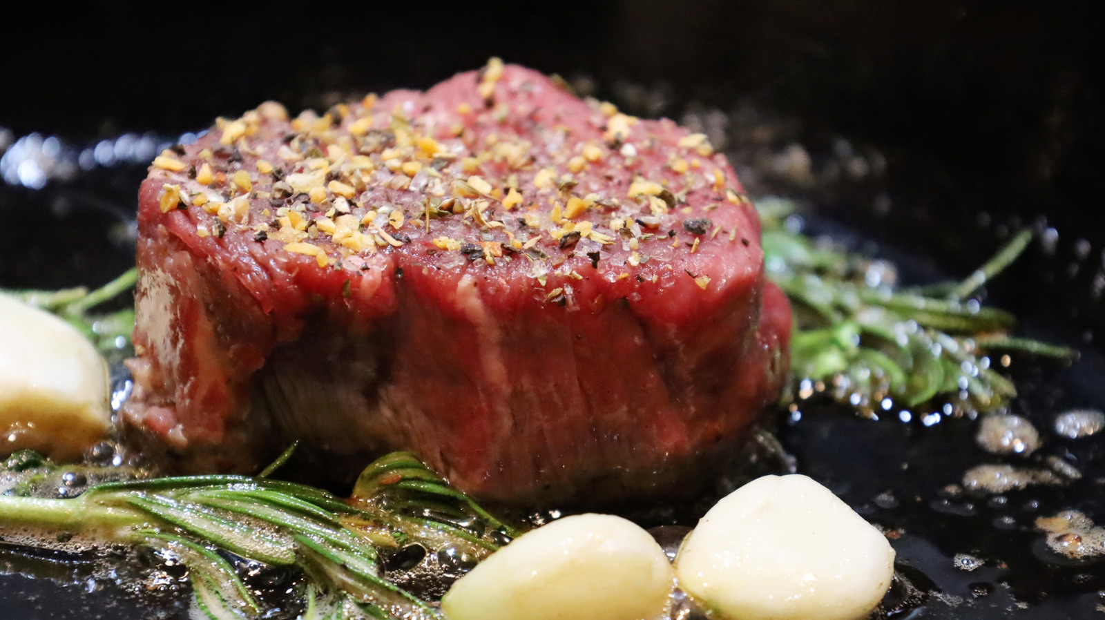 <a href="https://www.foodrepublic.com/2226105/outback-steakhouse-vs-yard-house-more-affordable-filet-mignon/" target="_blank">Outback Steakhouse Vs Yard House: The Chain With More Affordable Filet Mignon</a>