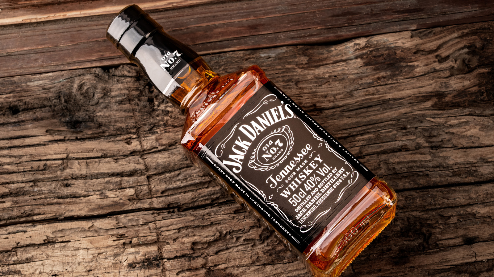 <a href="https://www.foodrepublic.com/2116932/jack-daniels-mexican-cola-cocktail/" target="_blank">Pair Jack Daniel’s With This Type Of Cola For A Twist On The Iconic Cocktail</a>