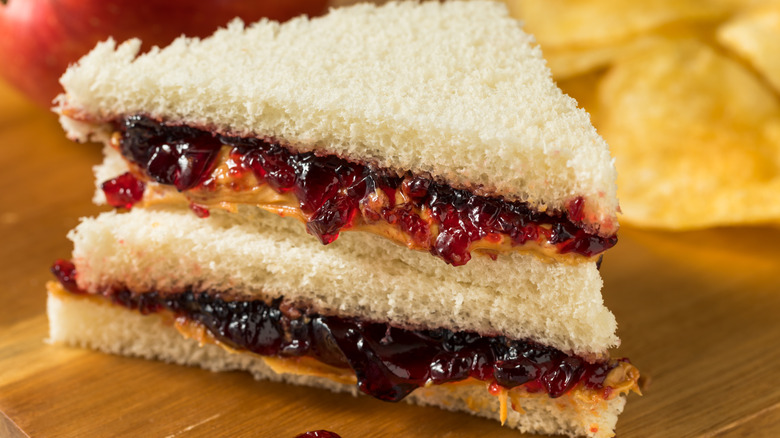 crustless pb&j sandwich