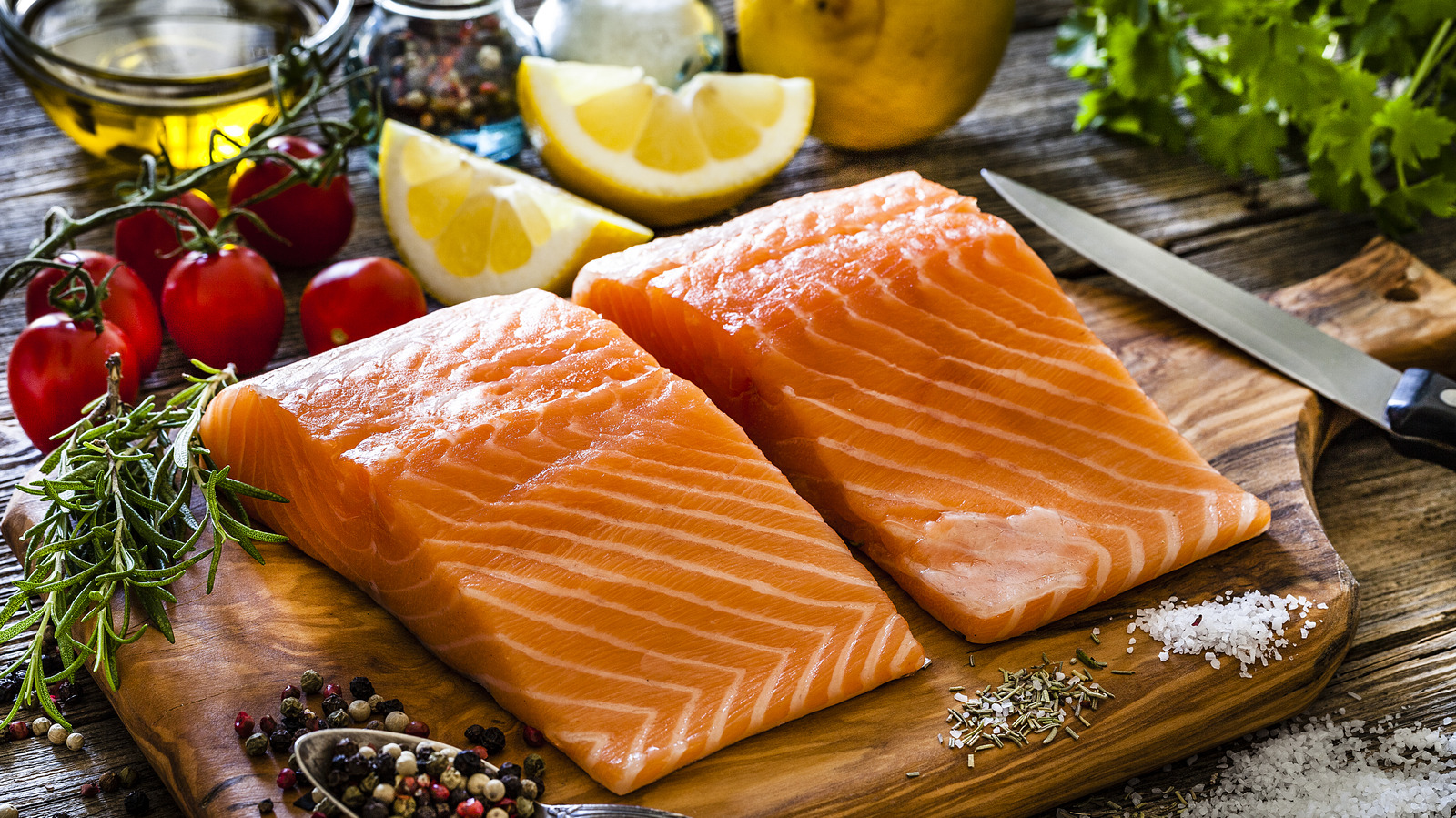 Pouring Boiling Water Over Salmon Fillets Is A Game Changer