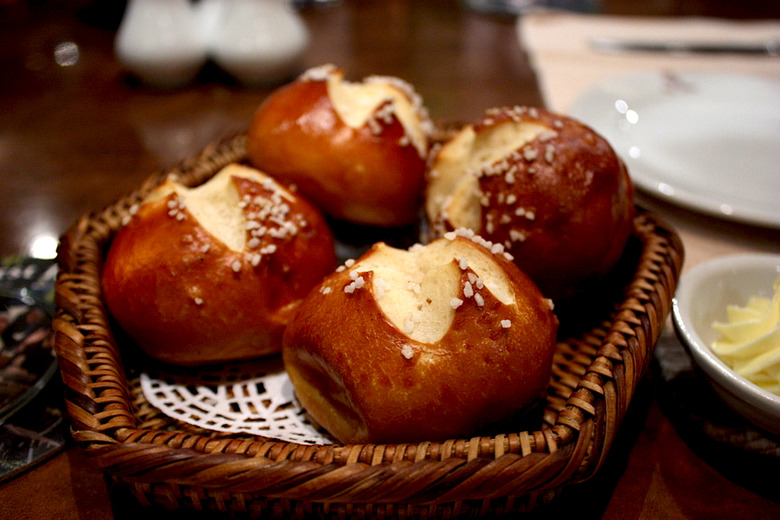 We're good at getting you out of sandwich ruts. Voila, pretzel rolls. Love, Food Republic.