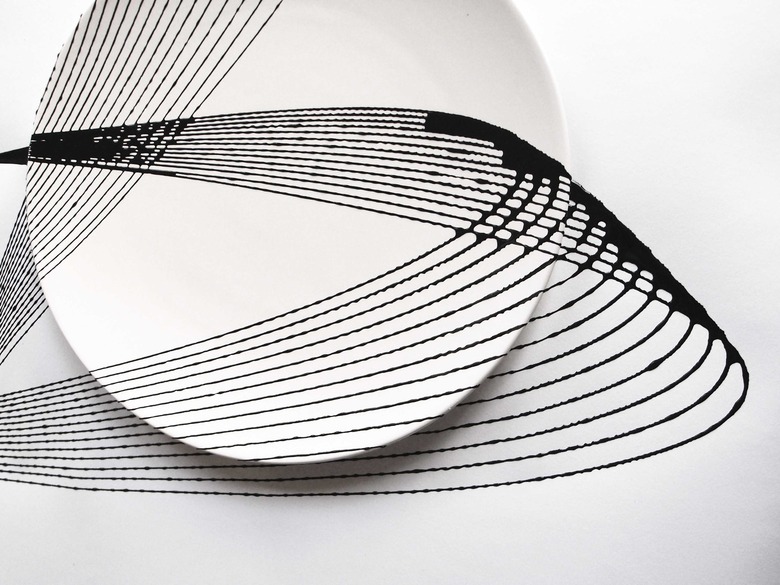 Random By Design: Artistically Inked Plates Made With A Swinging Pendulum