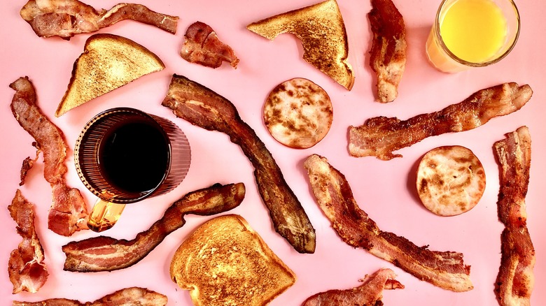 bacon with toast and juice
