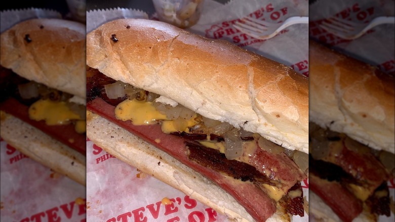 Texas Tommy with grilled onions