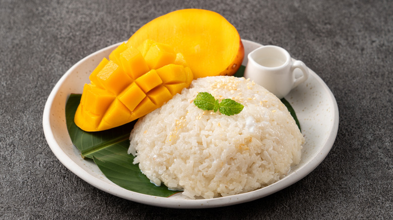 Mango sticky rice