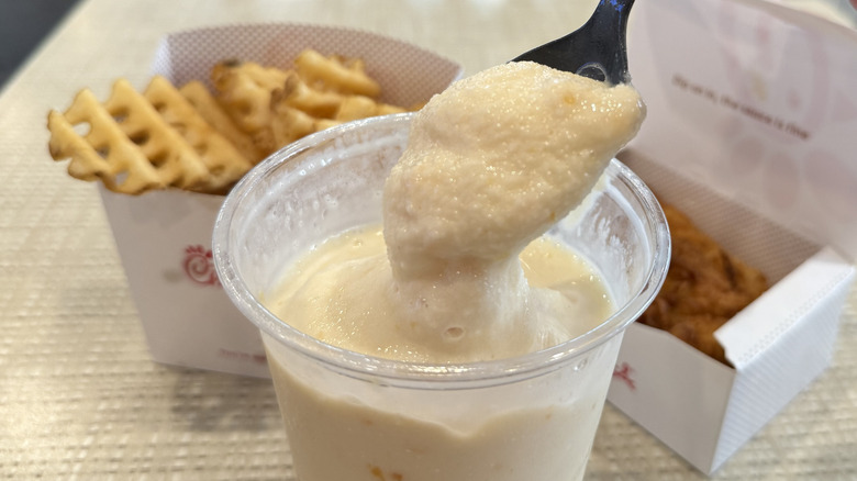 a spoonful of Peach Frosted Lemonade