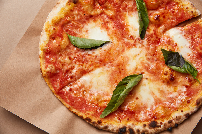 Pizza Romana, How To Make Roman-style Pizza, Food Republic, Ryan Tanaka 2016