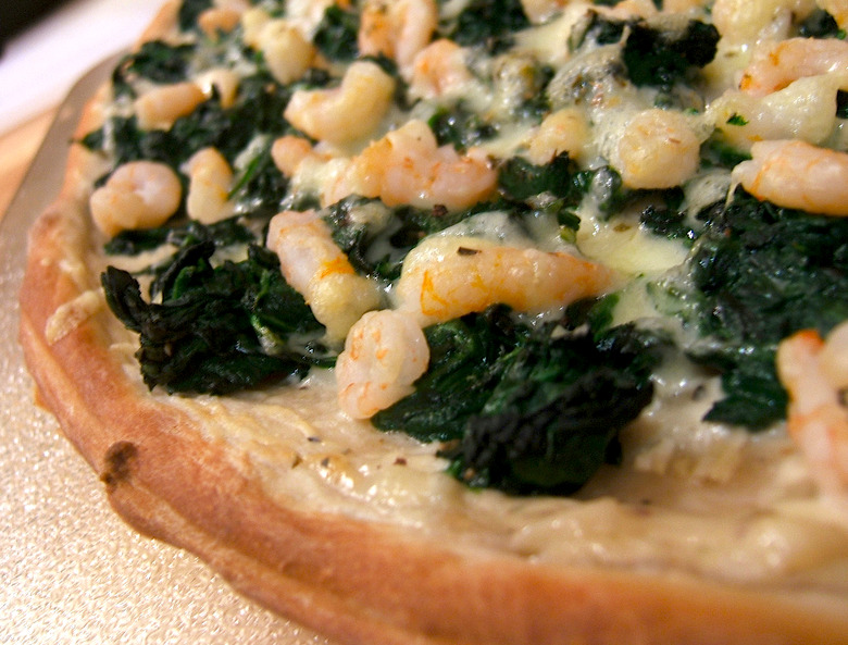 Roseland Apizza's Shrimp Florentine Pizza