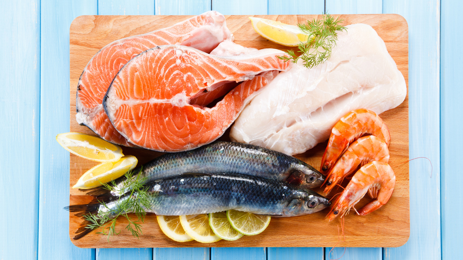 <a href="https://www.foodrepublic.com/2209691/salmon-vs-cod-fish-easier-cook/" target="_blank">Salmon Vs Cod: Which Fish Is Easier For A Beginner To Cook?</a>