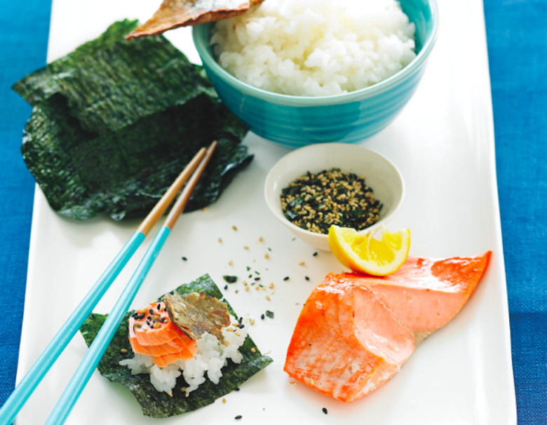 Salt-Grilled Fish: Salmon Shioyaki Recipe