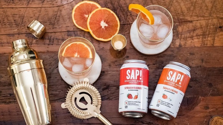 Sap! Strawberry and Tangerine with cocktail materials
