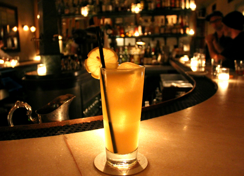 Absinthe with hints of Darjeeling tea and peach inform the Savannah cocktail.