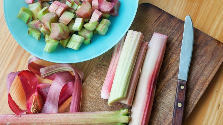 peeled and chopped rhubarb stalks