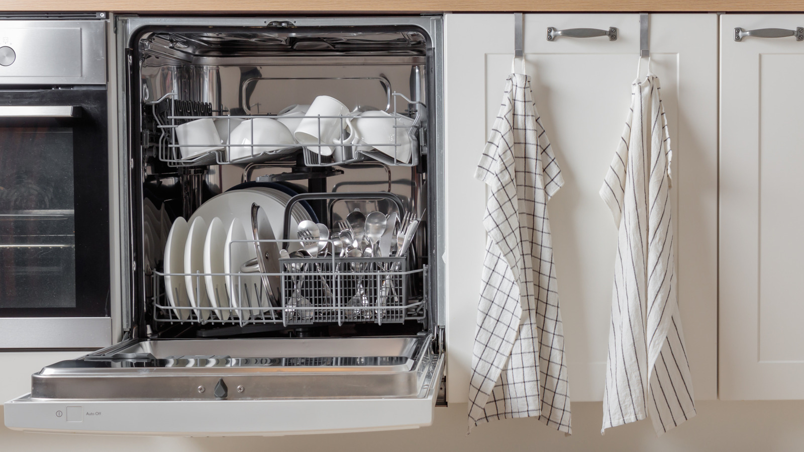 Should You Splurge On An Expensive Dishwasher? Here's What To Know