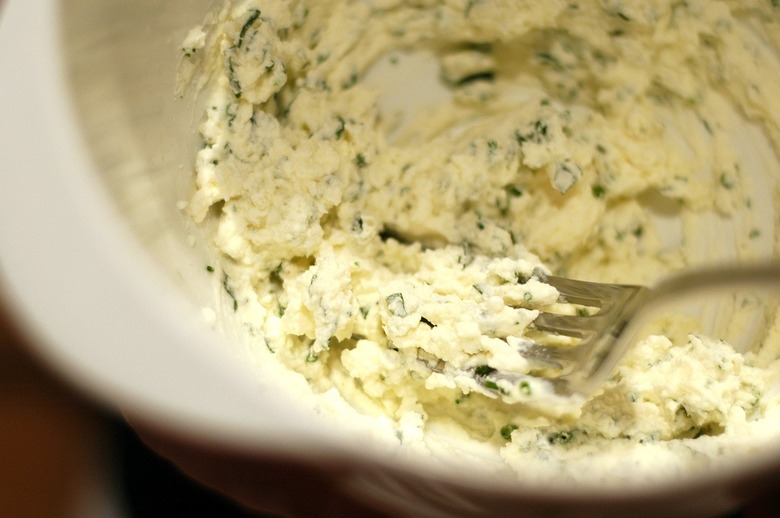 Simple Chive Butter Sauce Recipe