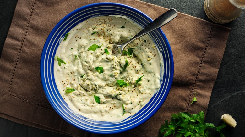 Herby mayo sauce