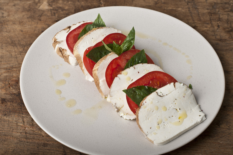 Smoked Mozzarella Caprese Salad Recipe