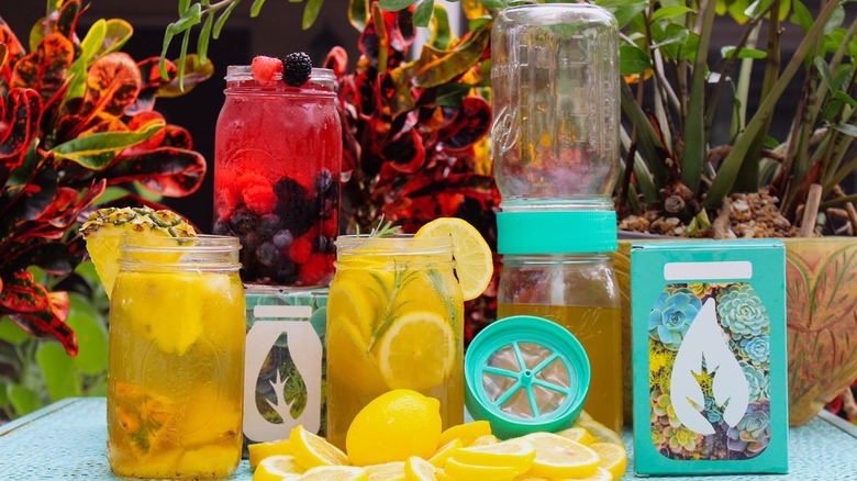 Snarky Tea BRUW Mason jar iced teas