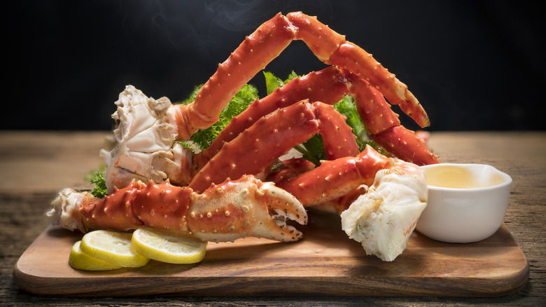 Alaskan king crab with butter 