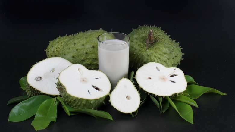 soursop cut open with juice