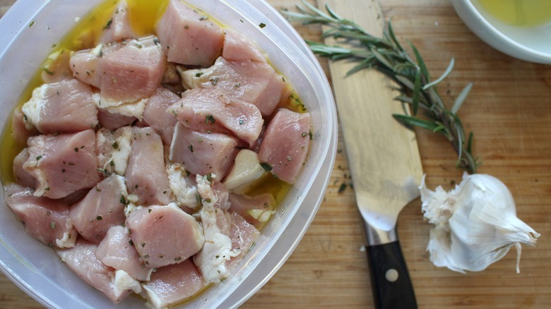 pork cubes marinating