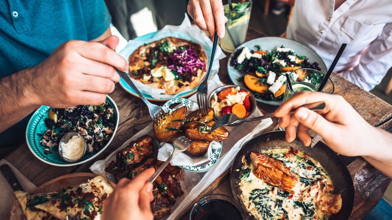 People sharing food