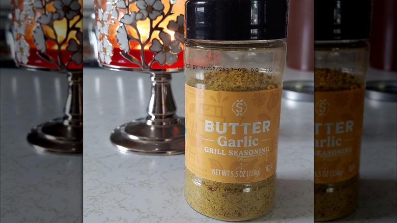 An Aldi seasoning sits on a kitchen counter.
