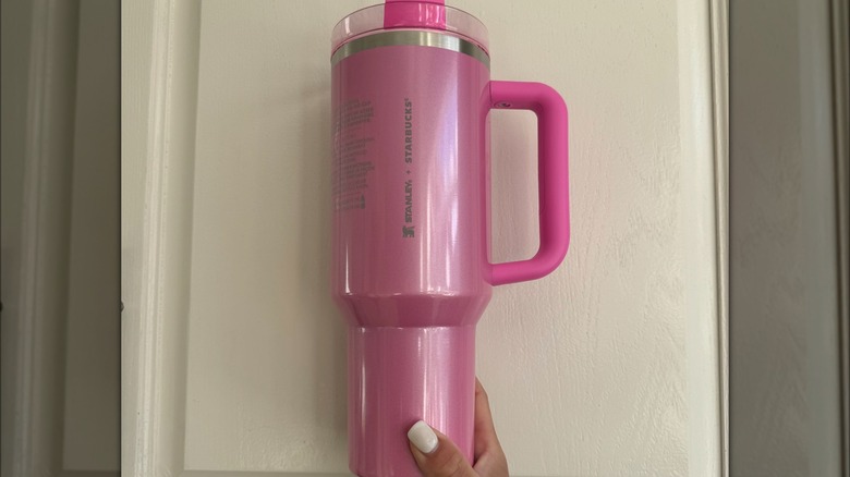 Pink Stanley cup Quencher