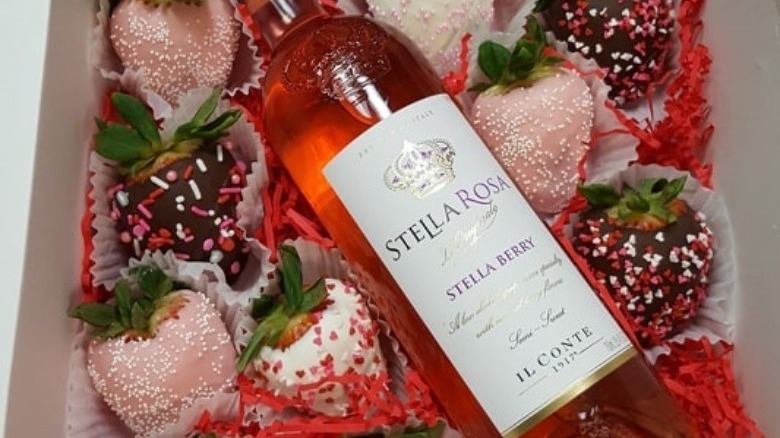 Berries & Wine gift box
