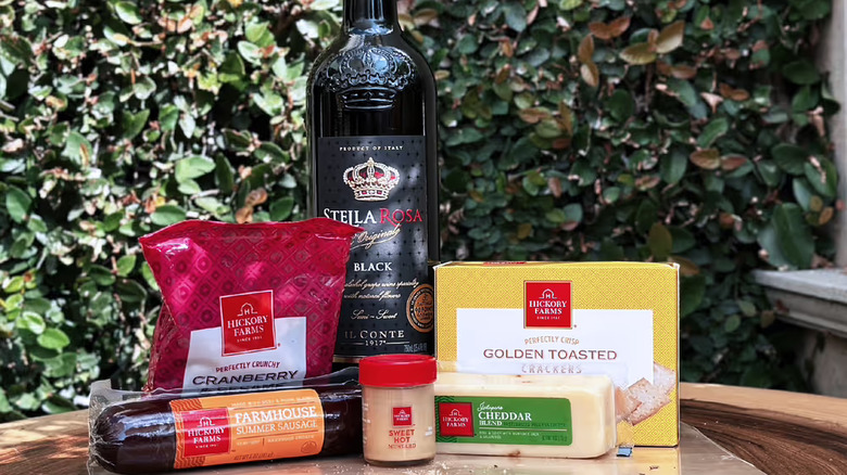 Stella Rosa Charcuterie Set
