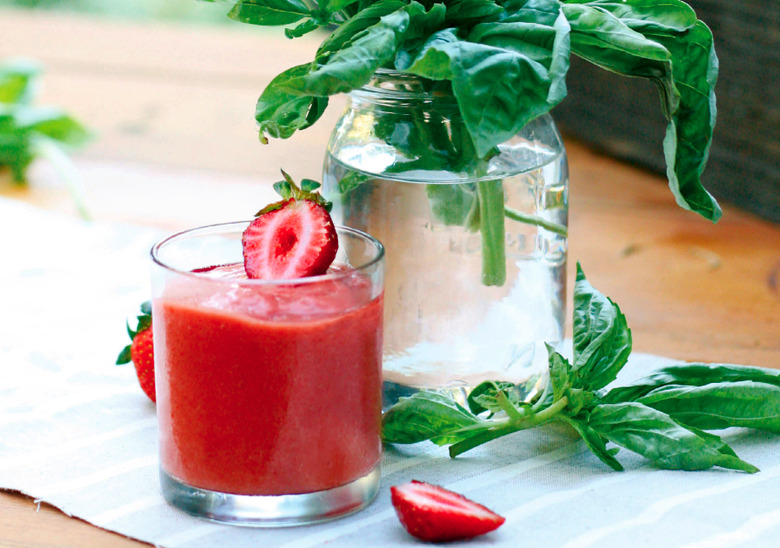 Strawberry Basil Smoothie Recipe